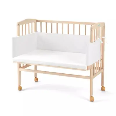 Patut co-sleeping Waldin, 90x55 cm, fag, vopsea certificata, roti, saltea, aparatoare incluse…