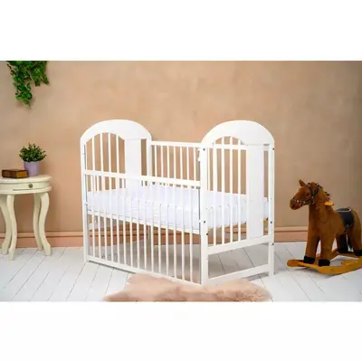 Patut din lemn bebe, 120x60 cm, Cu laterala culisanta, Din lemn de pin, Stabil si rezistent…