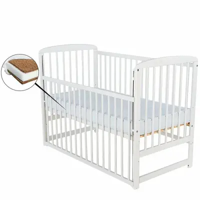 Patut din lemn bebe, 120x60 cm, Cu laterala culisanta, Din lemn de pin, Stabil si rezistent…