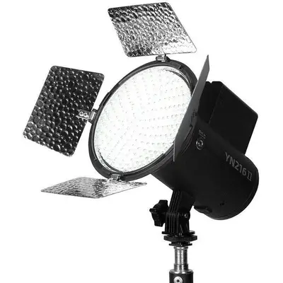 Yongnuo Yongnuo YN216 II Lampa video 2700-8000K cu 332 LED-uri si voleti detasabili