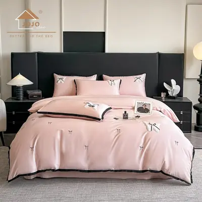 Lenjerie de Pat Premium Satin Deluxe cu Broderie Eleganta, Bumbac 100%, 4 Piese - Finete, Luciu…